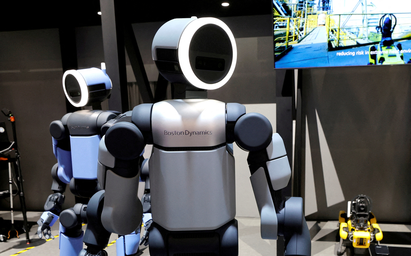 Boston Dynamics Atlas robots are displayed an the Hyundai Motor Group booth during CES 2026 in Las Vegas on Jan. 6. [REUTERS/YONHAP] 