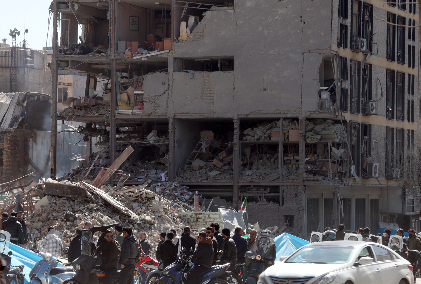 한국은행, 이란 위기로 인한 시장 변동성 우려 대응 위한 특별 TF 회의 개최