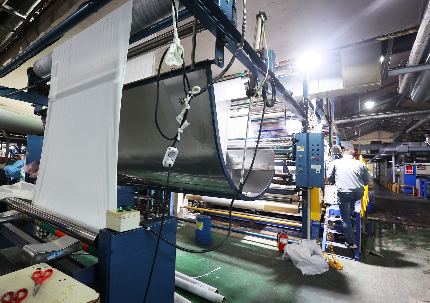 중소기업들, 이란 전쟁 여파로 3월 비용·차질 급등… 4월 암울 전망 대비